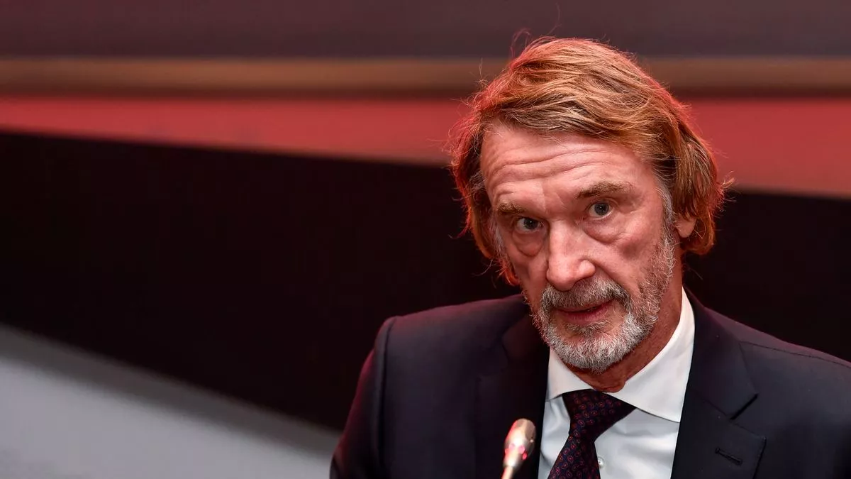 Breaking News: Sir Jim Ratcliffe battles dressing room unrest as Kobbie Mainoo claim made