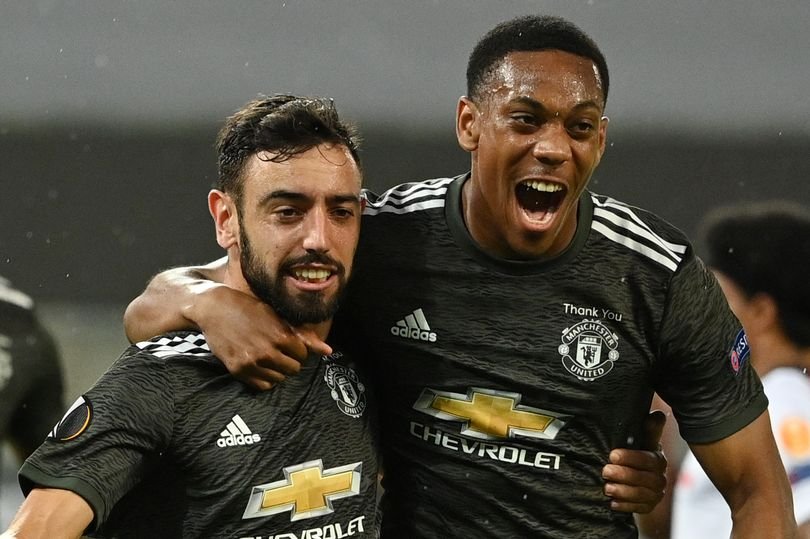 Marcus Rashford and Bruno Fernandes react to emotional Manchester United exit