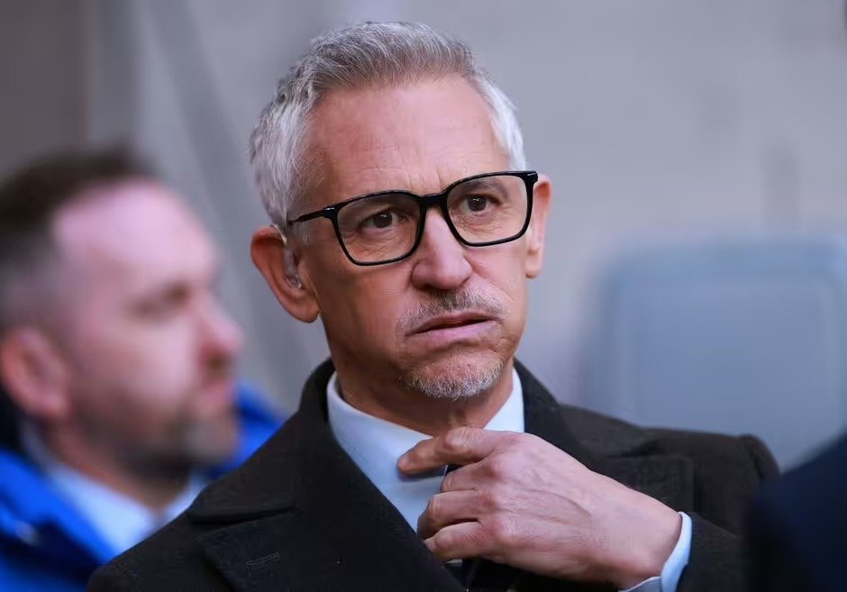 Gary Lineker forced to apologise after controversial BBC comment about Man Utd star