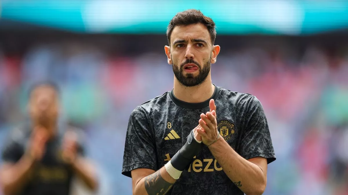 Bruno Fernandes delivers four-word verdict after Man Utd transfer exit confirmed