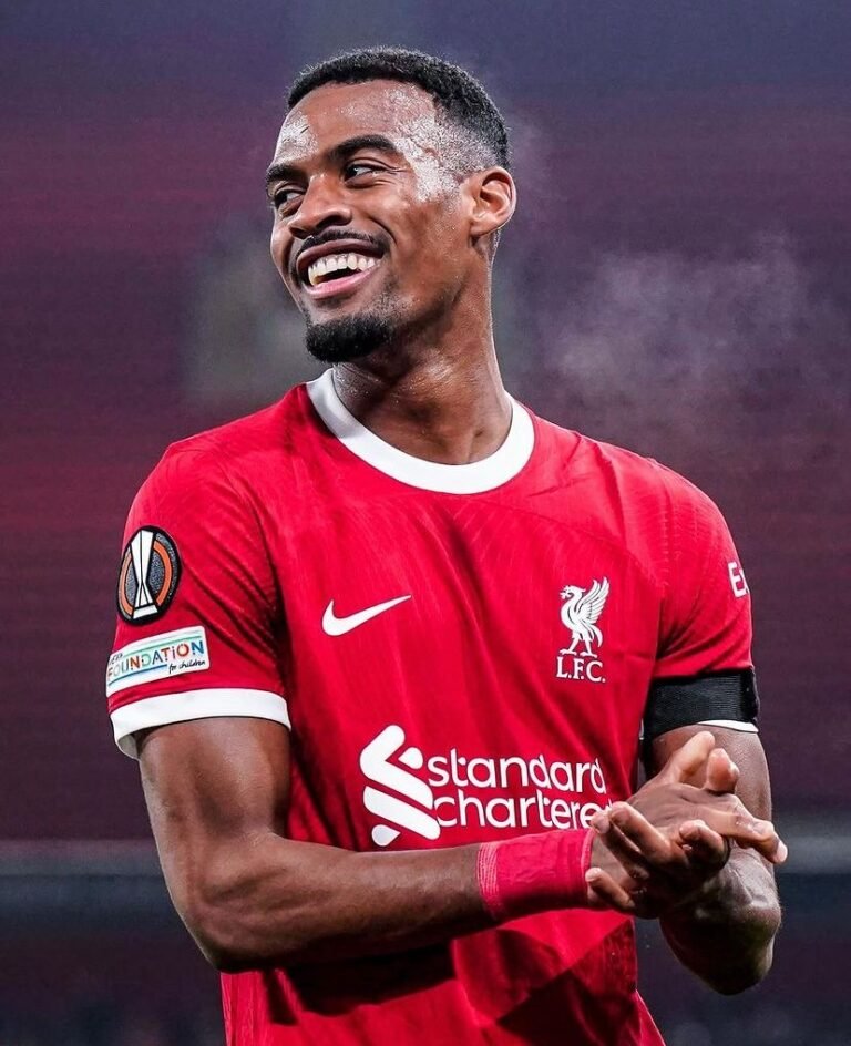 BEST DEFENSIVE MIDFIELDER IN PREMIER LEAGUE 2025 STATS visual data 6