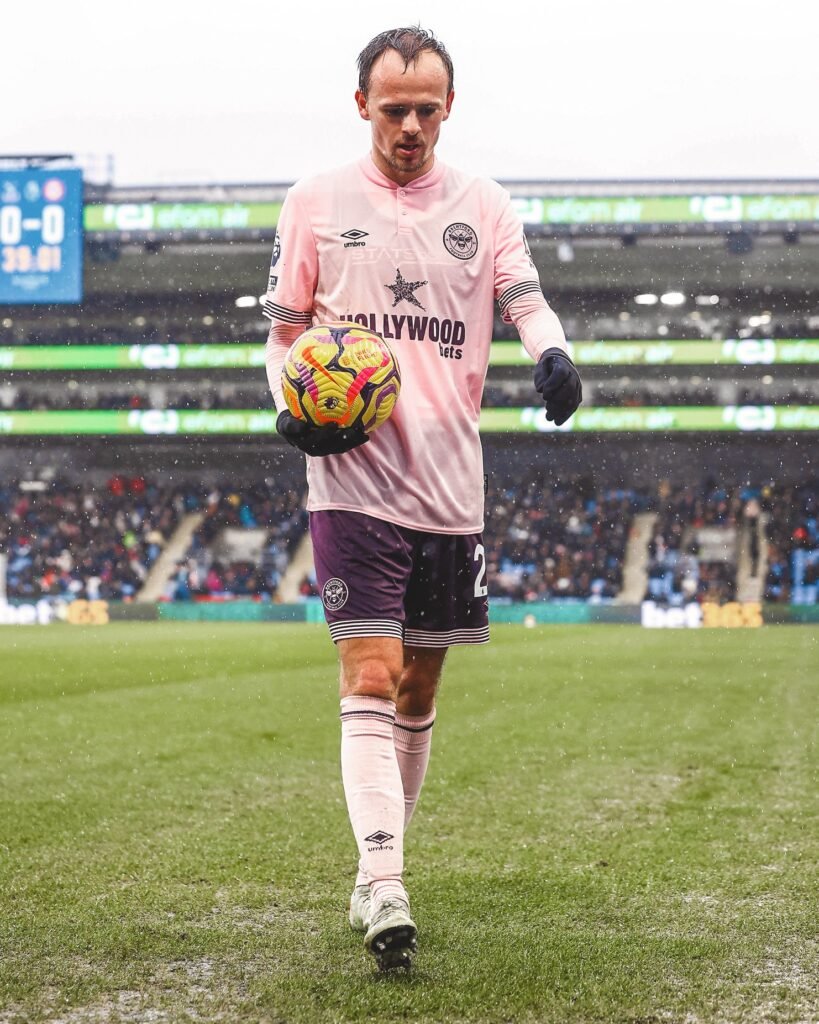 BEST DEFENSIVE MIDFIELDER IN PREMIER LEAGUE 2025 TOP 10 STATS visual data 8